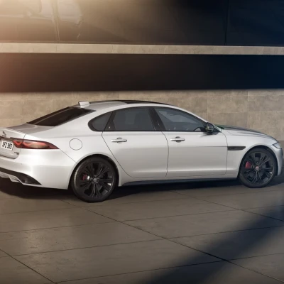 Jag XF 22MY 03 R Dynamic Black Rear 3 4 250821