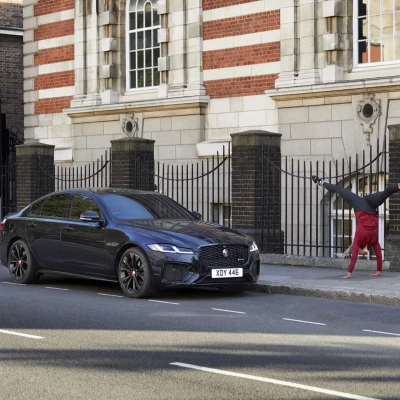 Jag XF London Chase NTTD BTS 270921 03